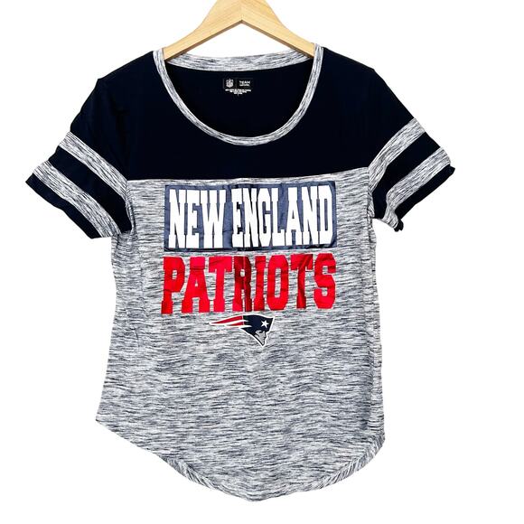 NFL Team Apparel New England Patriots Football T Shirt Sz L - Picture 1 of 3